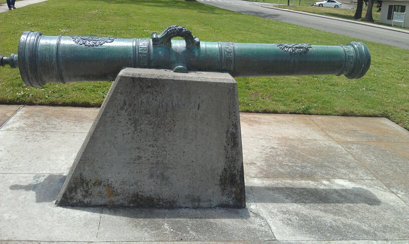 Artistic Cannon Photo